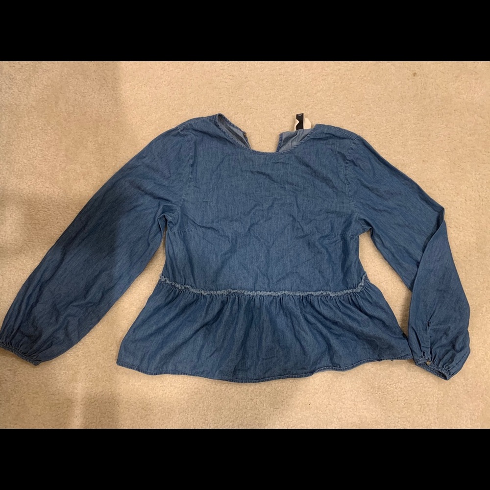 Universal thread denim size medium shirt